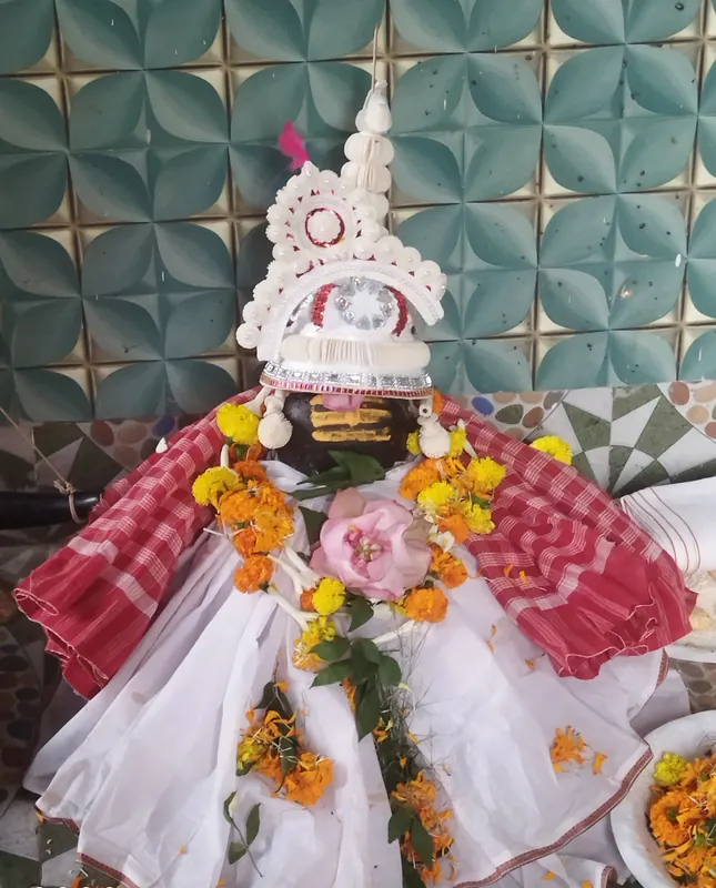 Decorated mangal ghot